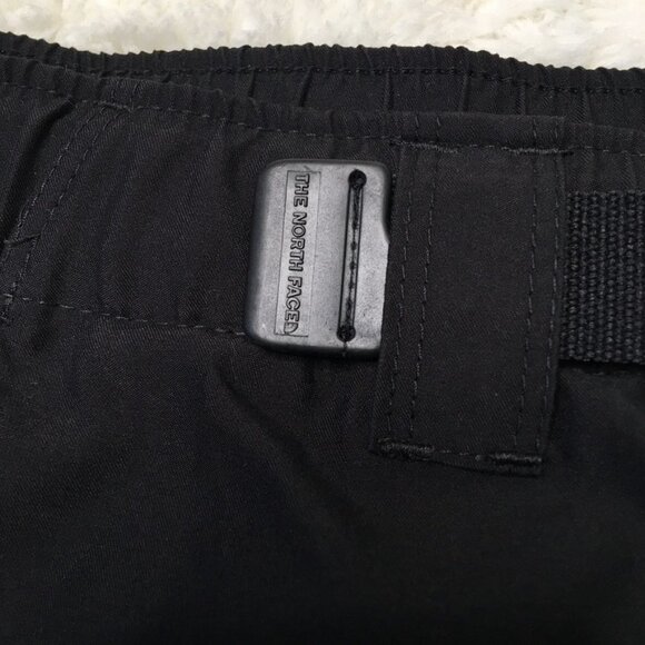 The North Face Men’s Black Shorts Size XXL Outdoors Hiking Adventure - Picture 7 of 13